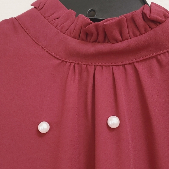 Size large blouse. - Picture 2 of 7